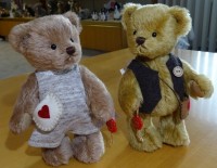 /album/tim-sberatelsky-teddy-moherovy-teddy-hermann-hirschaid-nemecko-katalogove-cislo-12715-4/alice-tim-teddy-hermann-hirschaid-sberatelsky-moherovy-limitovany-nemecky-kloubovy-maco-panenkov-R-5-jpg/